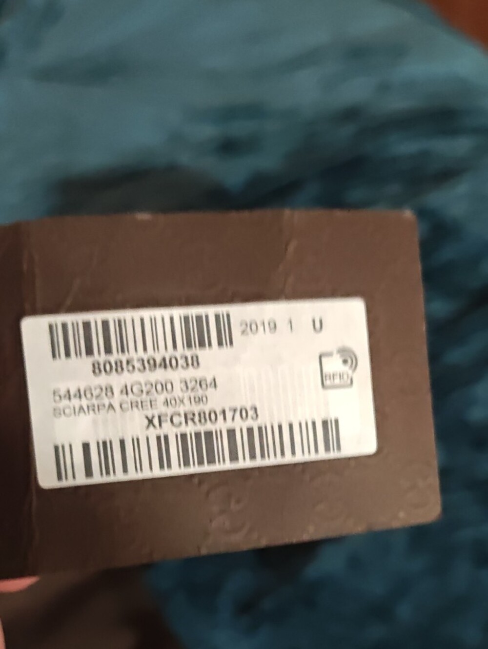 Gucci Brown Scarf with Black Logo Tag - Picture 7 of 8